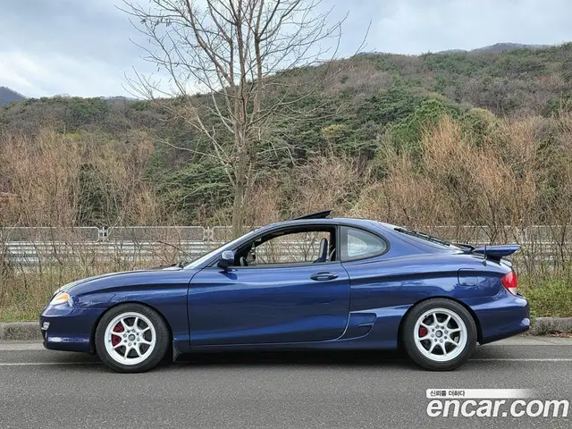 Hyundai Tiburon 1999 2.0 МКПП, миниатюра 2