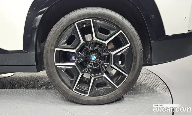 BMW XM 2023 4.4 АКПП, миниатюра 7