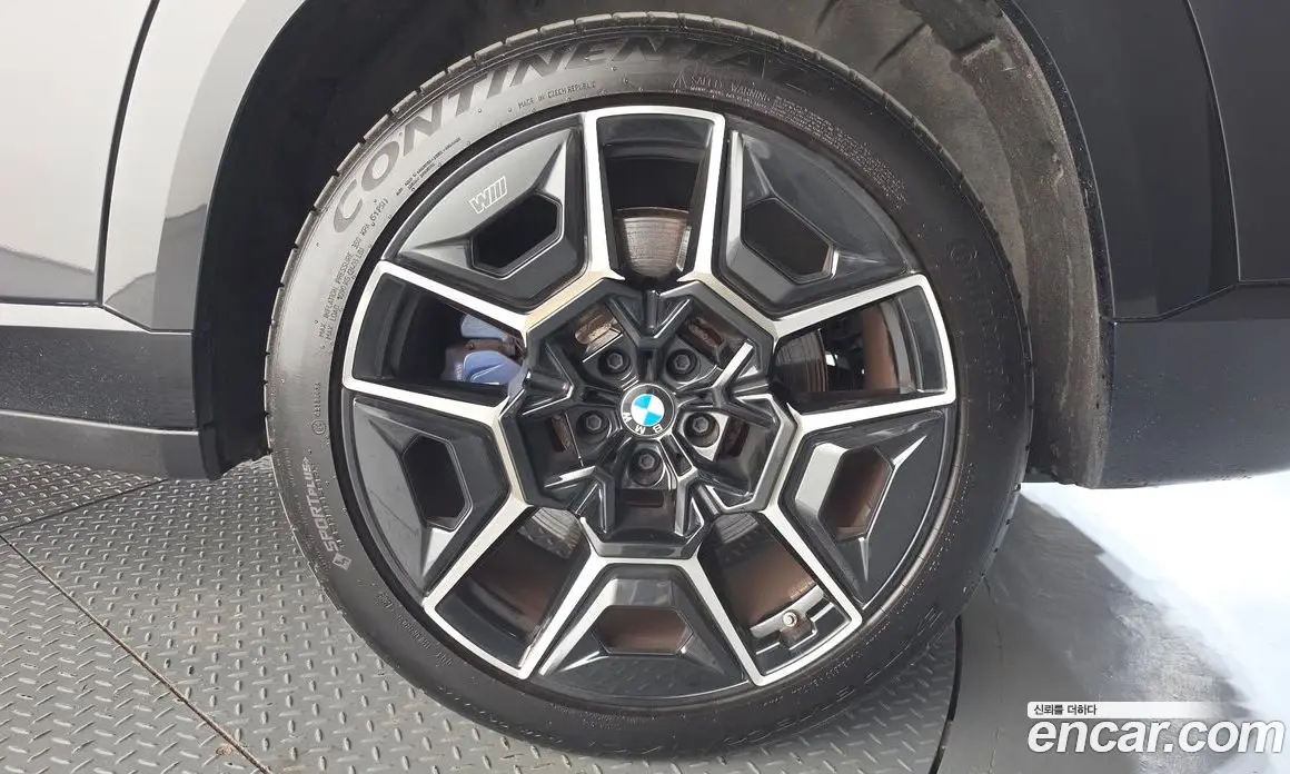 BMW XM 2024 4.4 АКПП, фото 7