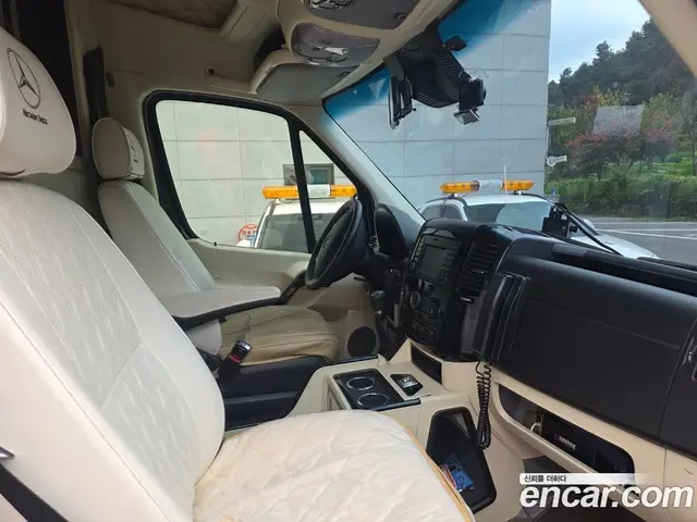 Mercedes-Benz Sprinter 2016 3.0 АКПП, миниатюра 9 Mercedes-Benz Sprinter 2016 3.0 АКПП, миниатюра 9