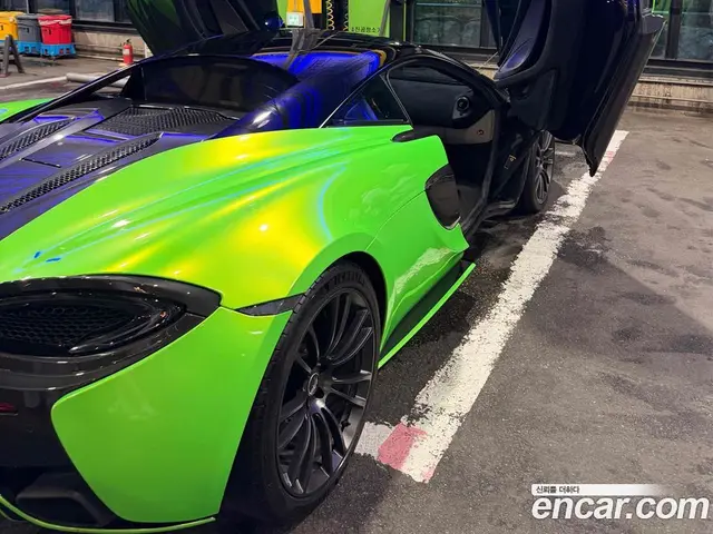 McLaren 570S 2016 3.8 АКПП, миниатюра 2