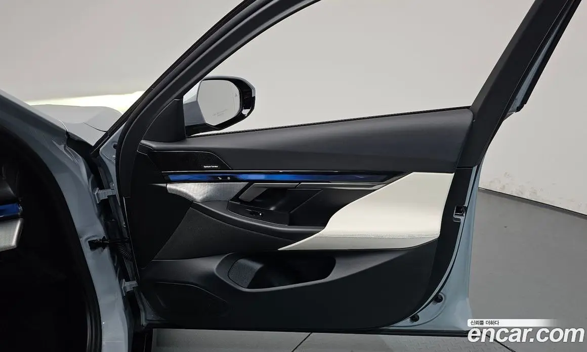 BMW i5 2025 0.2 АКПП, фото 13