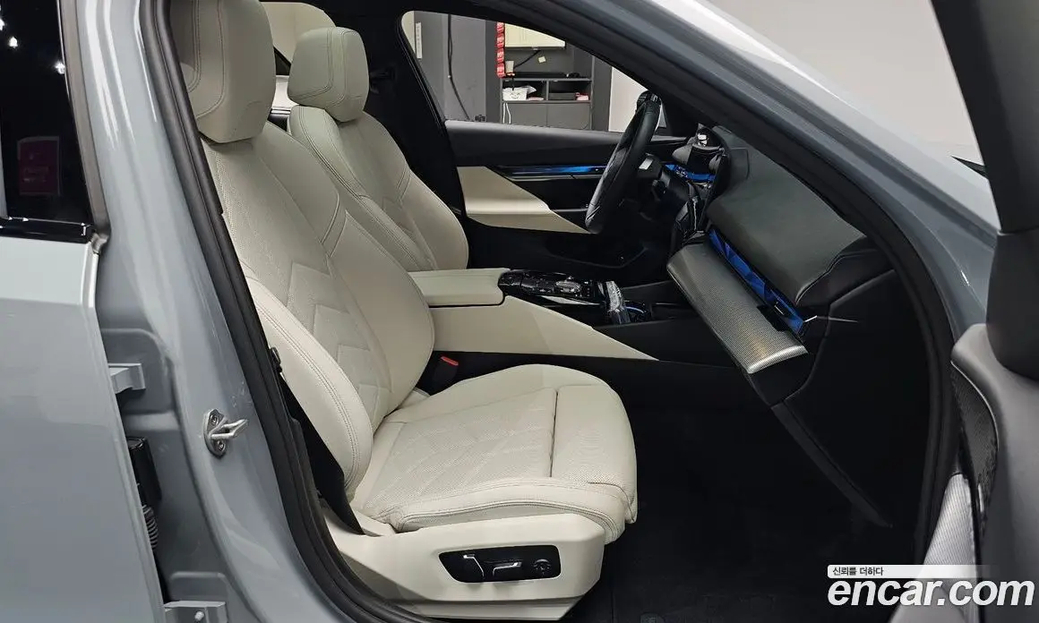 BMW i5 2025 0.2 АКПП, фото 15