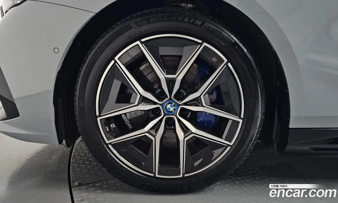 BMW i5 2025 0.2 АКПП, фото 4