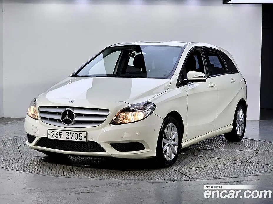 Mercedes-Benz B-Class 2013 1.8 АКПП, фото 2 Mercedes-Benz B-Class 2013 1.8 АКПП, фото 2