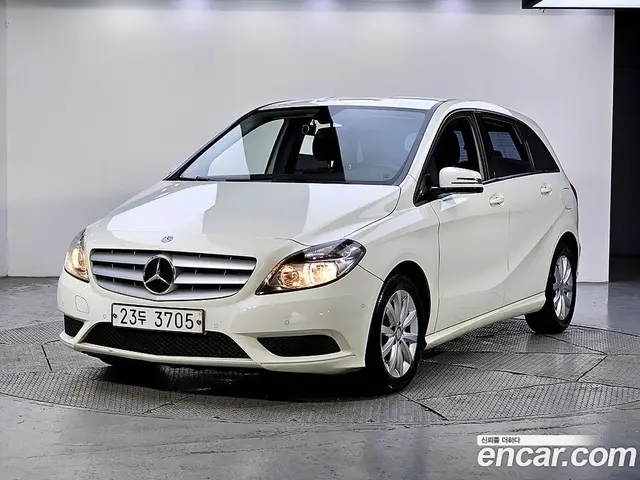 Mercedes-Benz B-Class 2013 1.8 АКПП, миниатюра 2 Mercedes-Benz B-Class 2013 1.8 АКПП, миниатюра 2