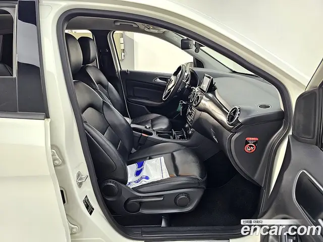 Mercedes-Benz B-Class 2013 1.8 АКПП, миниатюра 11 Mercedes-Benz B-Class 2013 1.8 АКПП, миниатюра 11