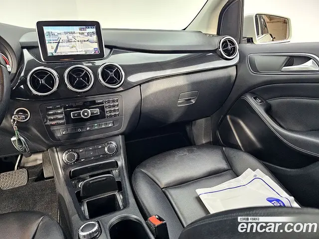 Mercedes-Benz B-Class 2013 1.8 АКПП, миниатюра 10 Mercedes-Benz B-Class 2013 1.8 АКПП, миниатюра 10