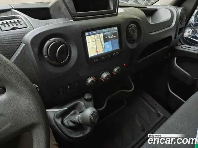 Renault (Samsung) Master 2019 2.3 МКПП, миниатюра 10 Renault (Samsung) Master 2019 2.3 МКПП, миниатюра 10