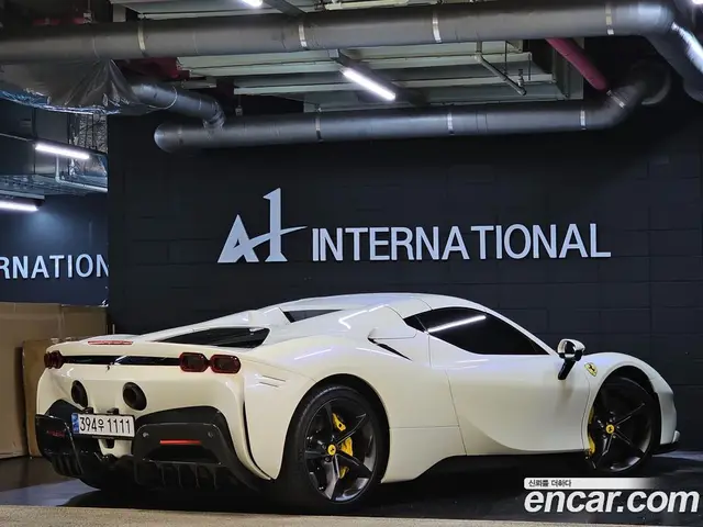 Ferrari SF90 2022 4.0 АКПП, миниатюра 9 Ferrari SF90 2022 4.0 АКПП, миниатюра 9
