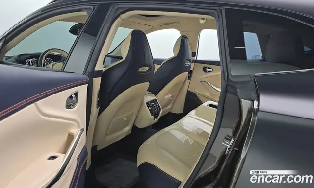 Aston Martin DBX 2021 4.0 АКПП, миниатюра 12