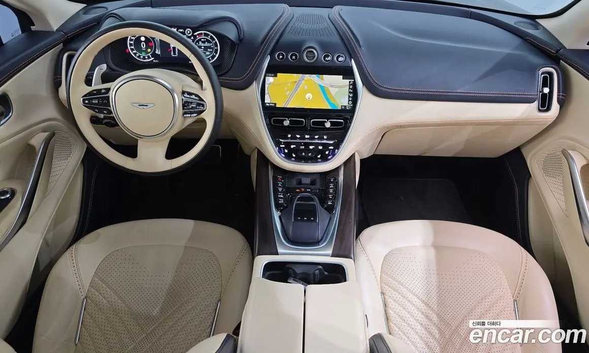 Aston Martin DBX 2021 4.0 АКПП, фото 7