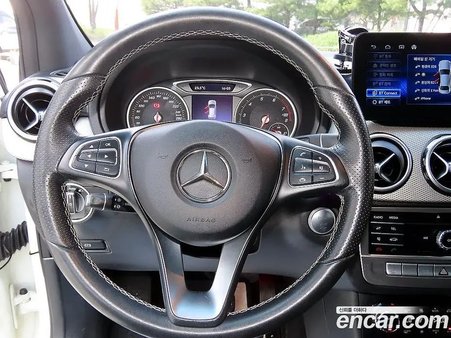 Mercedes-Benz B-Class 2018 2.0 АКПП, фото 12