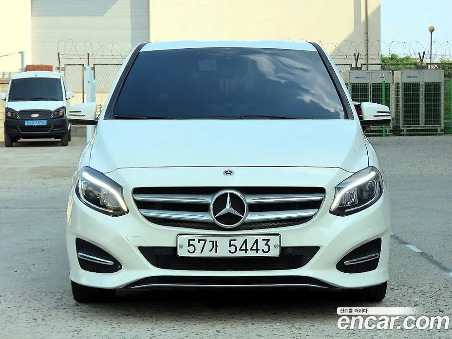 Mercedes-Benz B-Class 2018 2.0 АКПП, фото 3