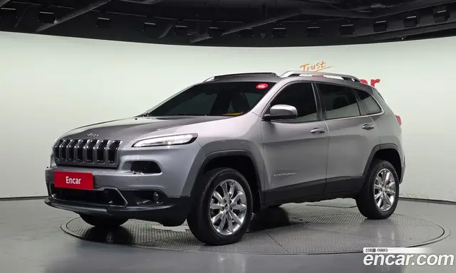 Jeep Cherokee, 2016, 215 141 км