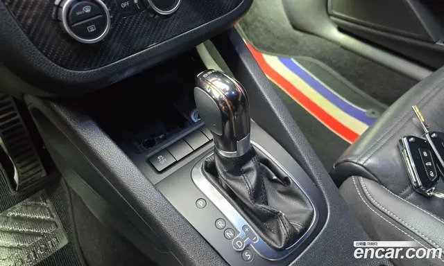 Volkswagen Scirocco 2013 2.0 АКПП, миниатюра 9