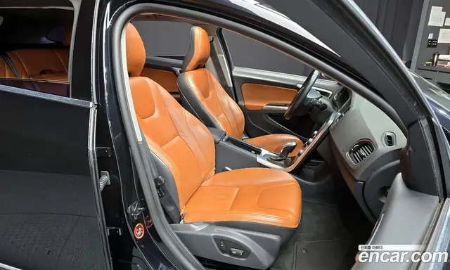 Volvo V60 2013 2.0 АКПП, миниатюра 12