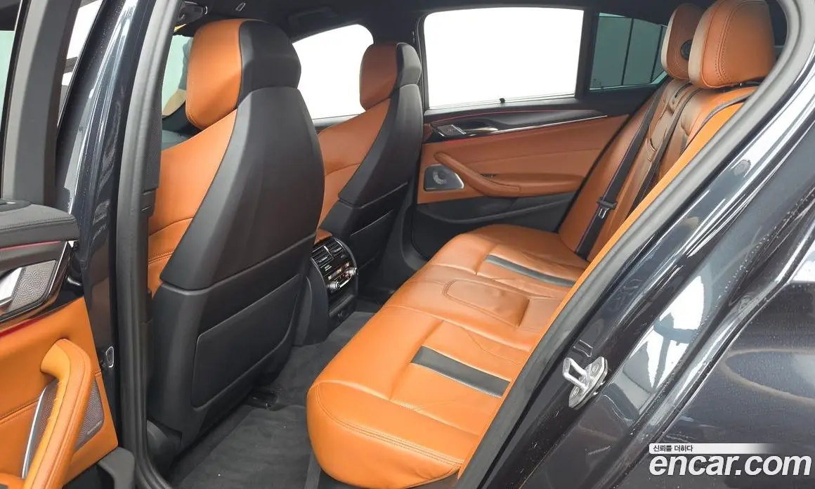BMW M5 2019 4.4 АКПП, фото 16