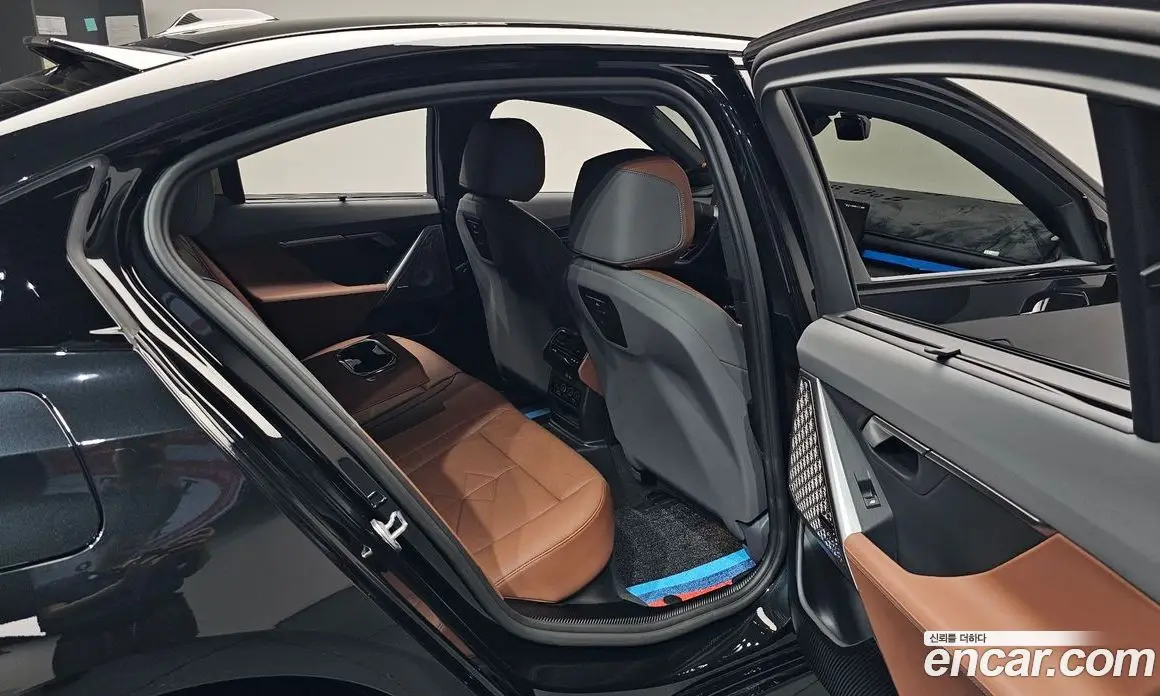 BMW i5 2025 0.2 АКПП, фото 17