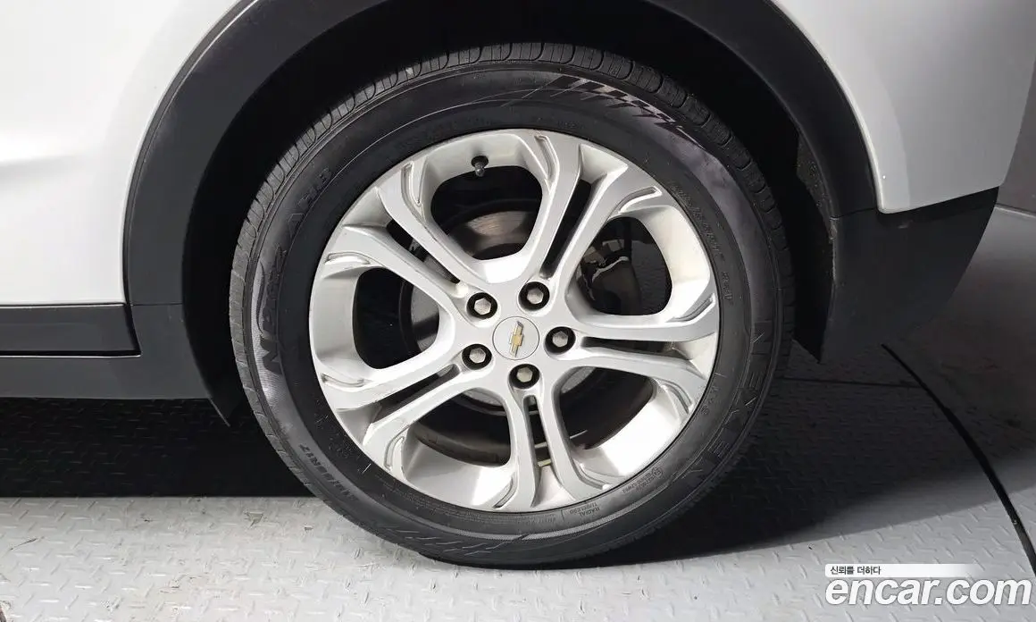 Chevrolet Bolt EV 2019 0.2 АКПП, фото 5