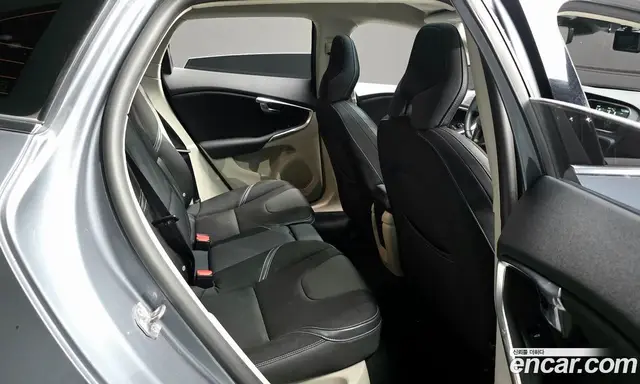 Volvo V40 2015 2.0 АКПП, миниатюра 12