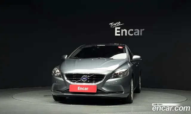 Volvo V40 2015 2.0 АКПП, миниатюра 3