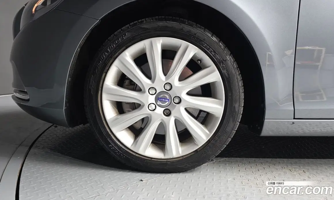 Volvo V40 2015 2.0 АКПП, фото 5
