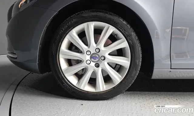 Volvo V40 2015 2.0 АКПП, миниатюра 5