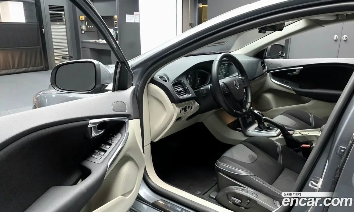 Volvo V40 2015 2.0 АКПП, фото 10