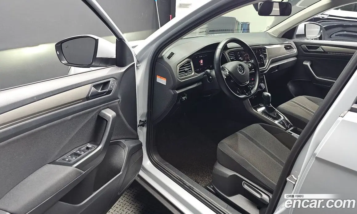 Volkswagen T-Roc 2021 2.0 АКПП, фото 13
