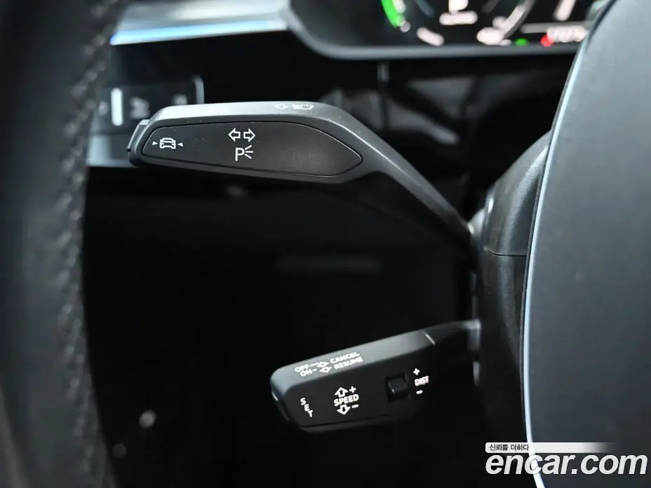 Audi Q8 e-tron 2024 1.0 АКПП, фото 14