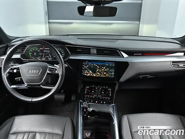 Audi Q8 e-tron 2024 1.0 АКПП, миниатюра 7