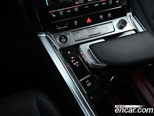 Audi Q8 e-tron 2024 1.0 АКПП, миниатюра 9