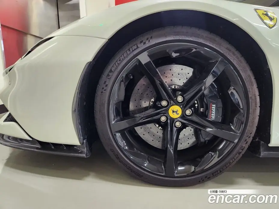 Ferrari SF90 2023 4.0 АКПП, фото 20 Ferrari SF90 2023 4.0 АКПП, фото 20