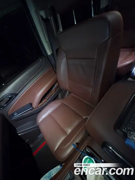 Chevrolet Suburban 2017 5.3 АКПП, миниатюра 12