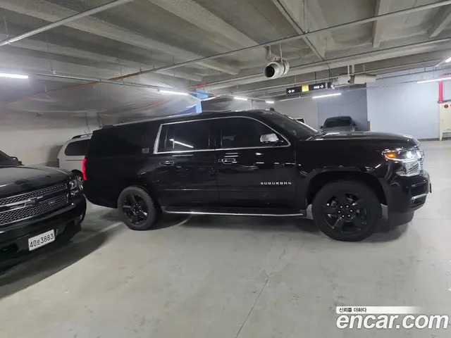 Chevrolet Suburban 2017 5.3 АКПП, миниатюра 3