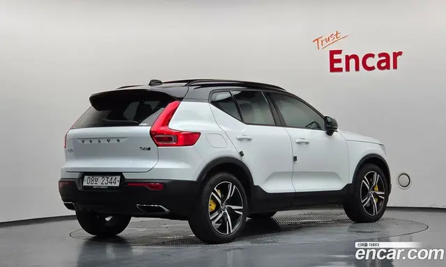 Volvo XC40 2018 2.0 АКПП, миниатюра 2