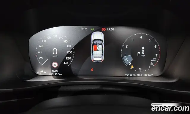Volvo XC40 2018 2.0 АКПП, миниатюра 11