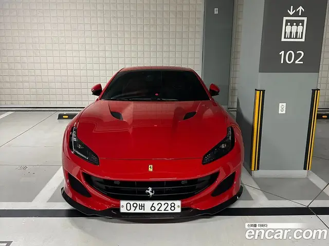 Ferrari Portofino, 2018, 24 500 км Ferrari Portofino, 2018, 24 500 км