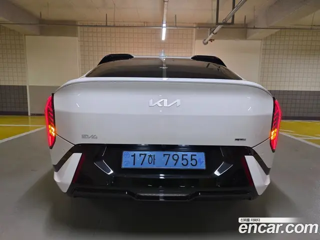 Kia EV4 2026 АКПП, миниатюра 5 Kia EV4 2026 АКПП, миниатюра 5