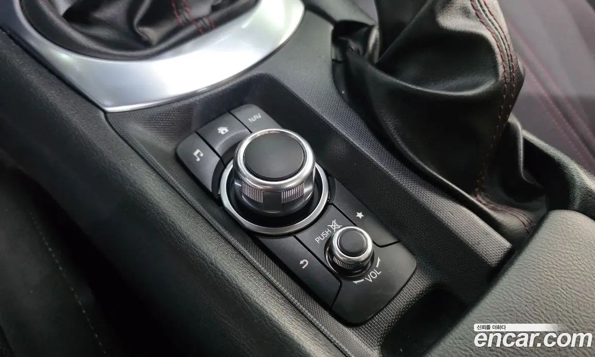 Mazda MX-5 2019 2.0 МКПП, фото 17
