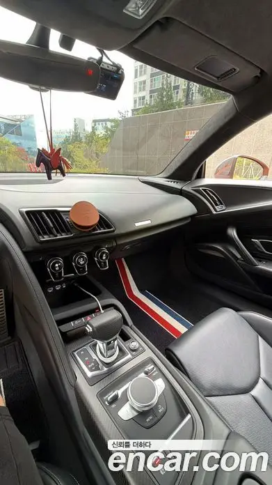 Audi R8 2017 5.2 АКПП, фото 17