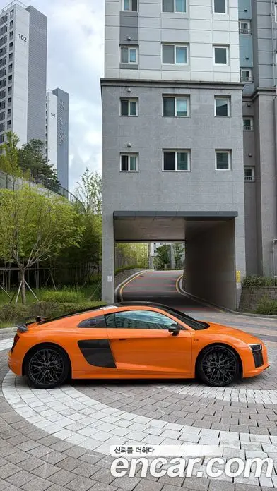 Audi R8 2017 5.2 АКПП, миниатюра 5