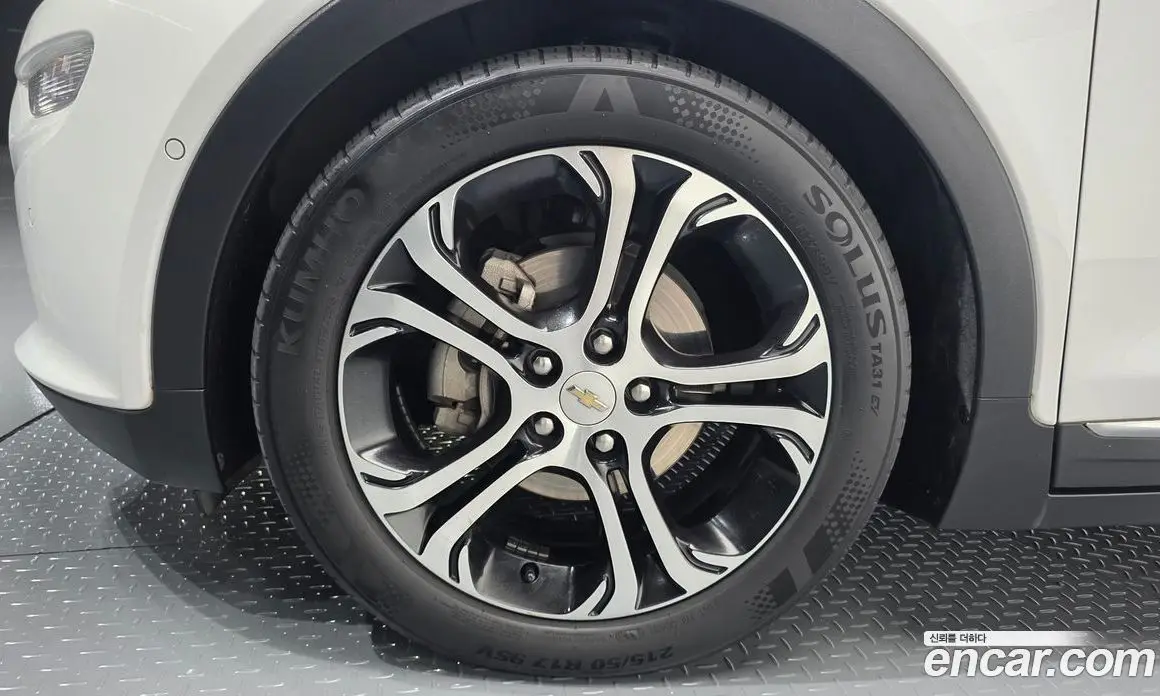 Chevrolet Bolt EV 2019 0.2 АКПП, фото 5