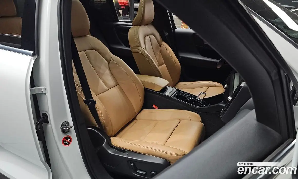 Volvo XC40 2021 2.0 АКПП, фото 12 Volvo XC40 2021 2.0 АКПП, фото 12
