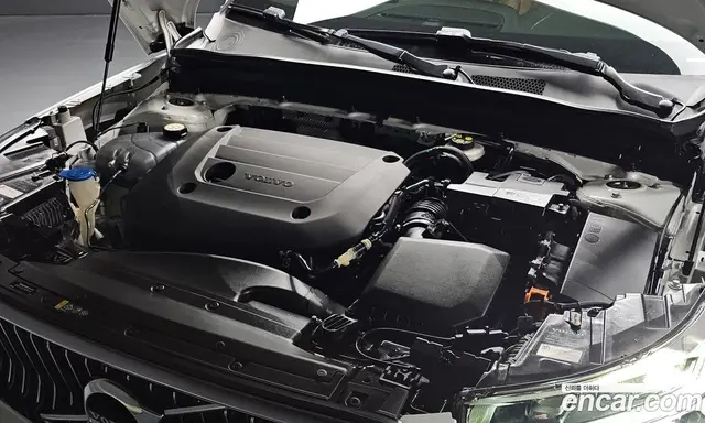 Volvo XC40 2021 2.0 АКПП, миниатюра 5 Volvo XC40 2021 2.0 АКПП, миниатюра 5