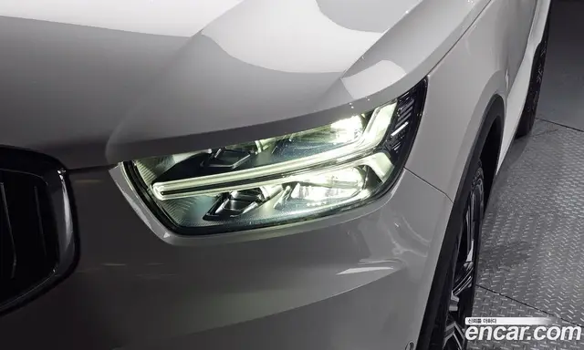 Volvo XC40 2021 2.0 АКПП, миниатюра 7 Volvo XC40 2021 2.0 АКПП, миниатюра 7