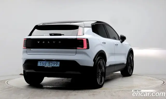 Volvo EX30 2026 0.1 АКПП, миниатюра 2