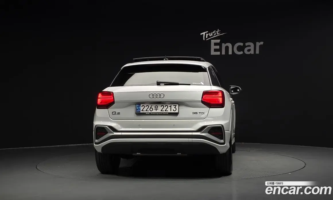 Audi Q2 2023 2.0 АКПП, фото 3