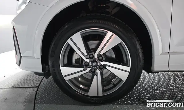 Audi Q2 2023 2.0 АКПП, миниатюра 4